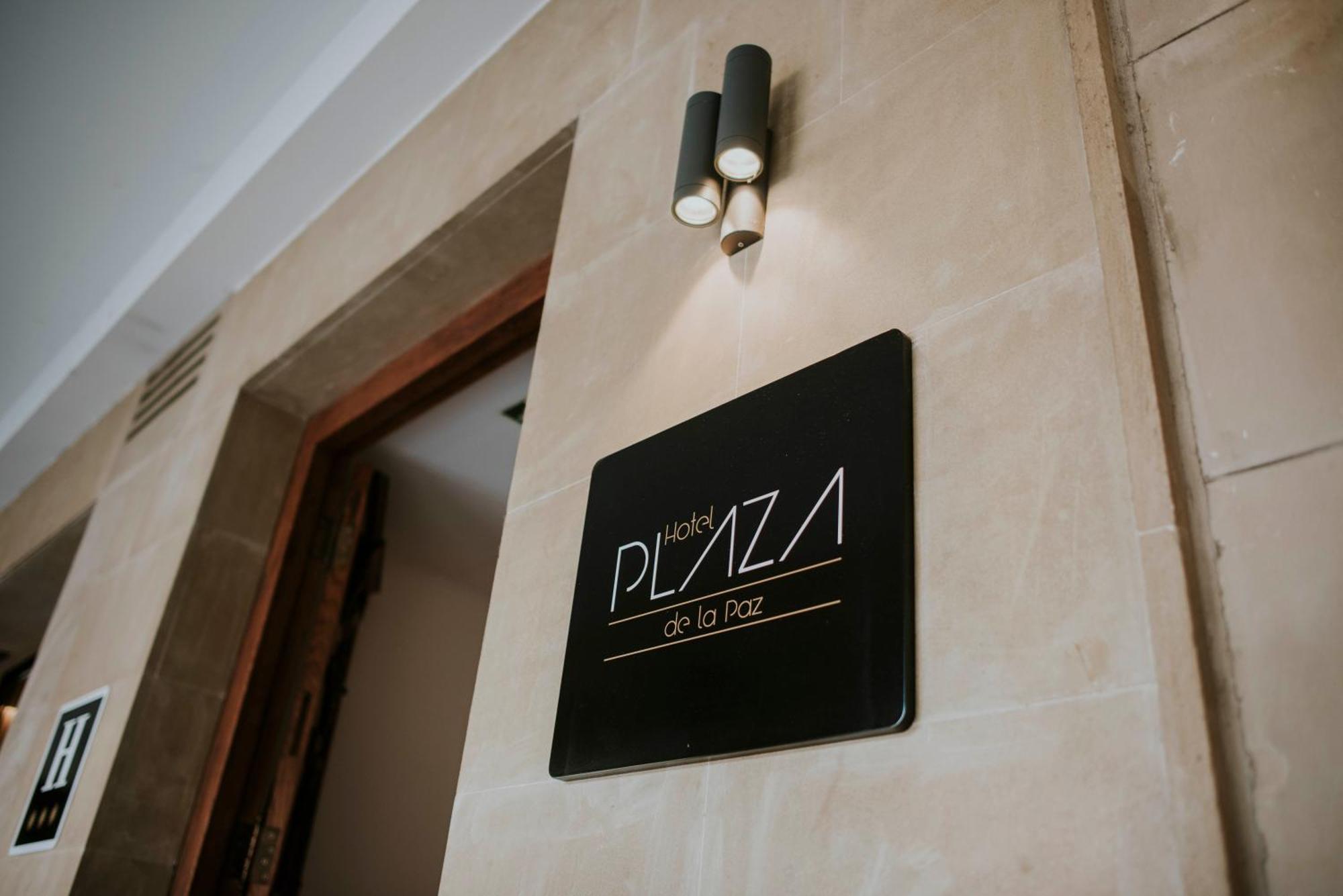 Hotel Plaza De La Paz Аро Экстерьер фото