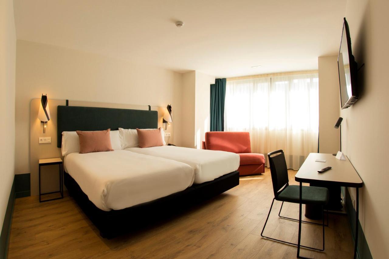 Hotel Plaza De La Paz Аро Экстерьер фото