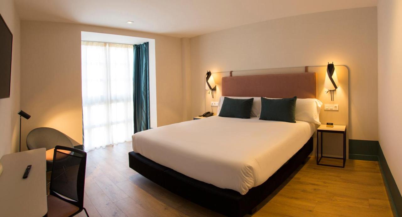 Hotel Plaza De La Paz Аро Экстерьер фото